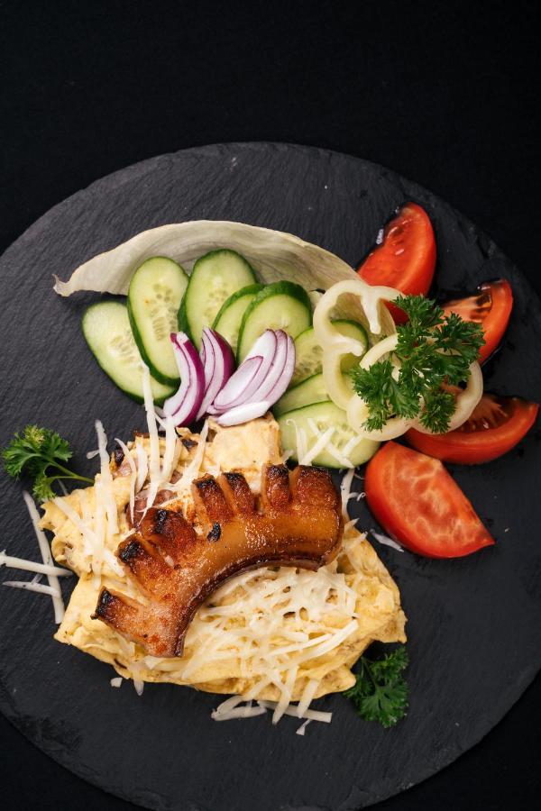 Areo Hotel & Restaurant Bradesti Екстер'єр фото